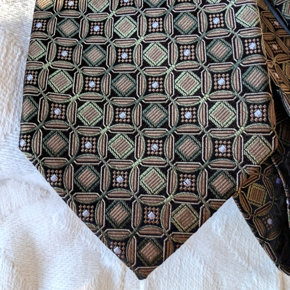 Vintage Green and Brown Tie with Geometric Pattern